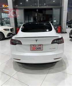 تسلا موديل 3